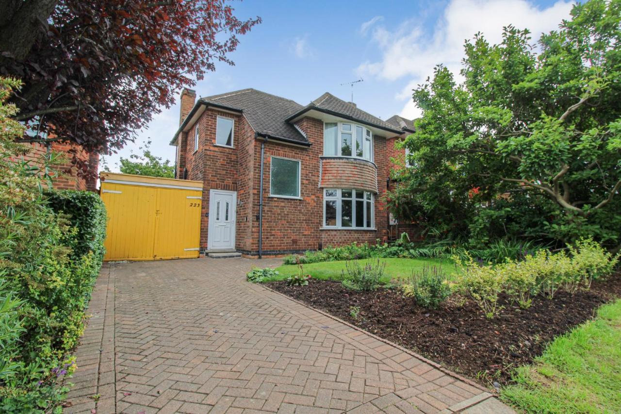 Holiday home Elegant 3-bed Home, West Bridgford & Large Garden *